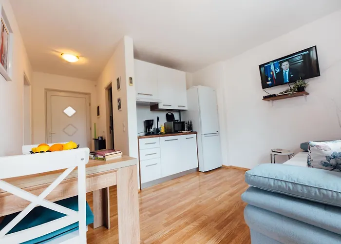 Lenic Apartman, Free Private Parking